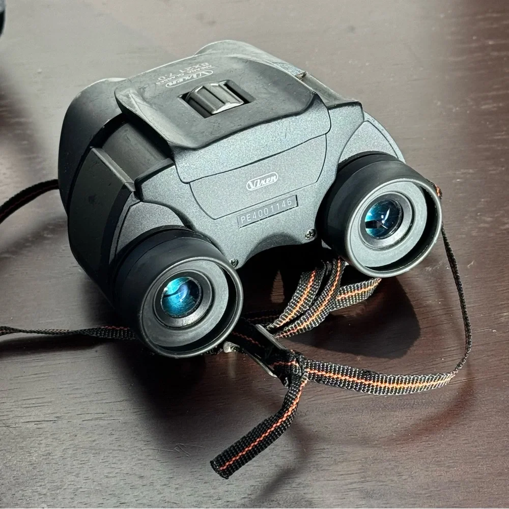 Vixen Arena Glasses 8×21 Binoculars 7.0° Wide View | Compact
